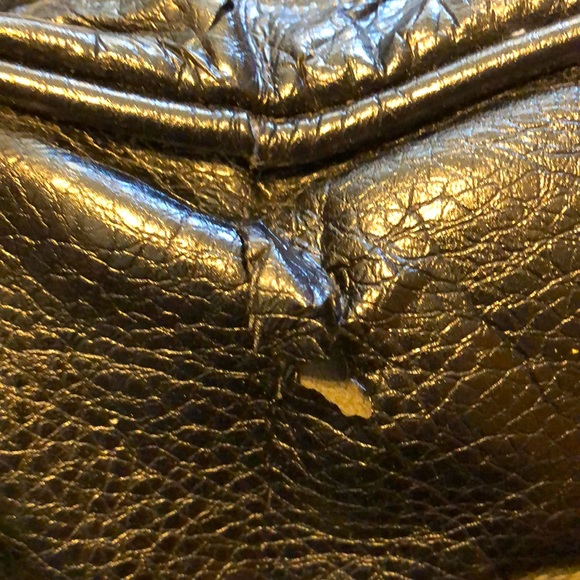 OG LULULEMON!!!! - Picture 3 of 11